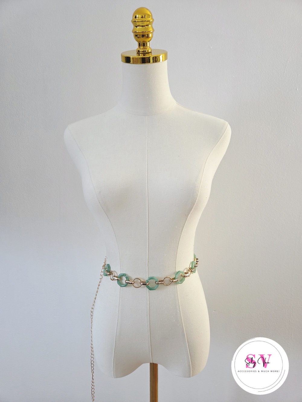 Green and gold link chain belt